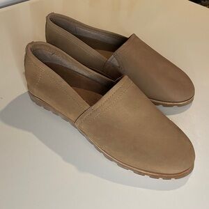 LL Bean Sedona Nubuck Leather Loafers 7.5 Tan Slip On Flat Shoes
